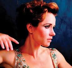 Lisa Ratigan's Instagram, Twitter & Facebook