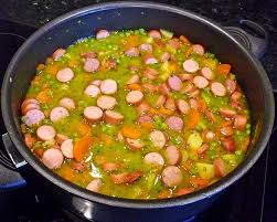 Schnelle Erbsensuppe Aus Tiefkuhlerbsen Und Frischen Mohren Von Klarabruhe Chefkoch Erbsen Suppe Erbsensuppe Erbsensuppe Rezept