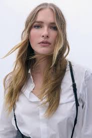 Emily in Paris" A Kiss Is Just a Kiss (TV Episode 2020)