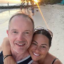 Hi, I've just moved out with my daughter and was wondering if anyone was  rehoming any basics I.e. double beds, kitchen things  (fridge/freezer/electric ovens/washing machines) anything really. We don't  currently have a