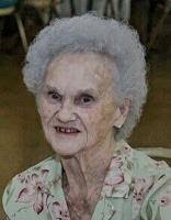 Effie Neely's Instagram, Twitter & Facebook