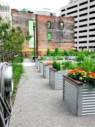 Lafayette Greens An Urban Garden Agriculture By Beth Hagenbuch Of Kenneth Weikal Landscape Architecture Jardinage Urbain Agriculture Urbaine Design Jardin
