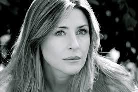 Rosa Vivas's Instagram, Twitter & Facebook