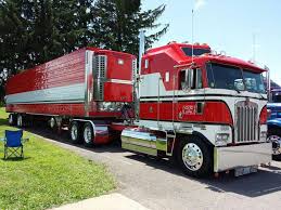 Bj And The Bear Truck Found Kenworth Aerodyne Semi Truck Similar To The Rig Used In The Movie B J And The Bear Trucks Kenworth Trucks Big Trucks