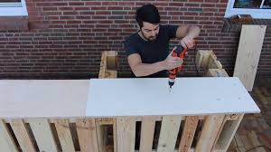 For sure, it will be cheaper to make own bar table than buying it in the store, and the. á… Bar Aus Paletten Selber Bauen Kaufen Palettenmobel Shop