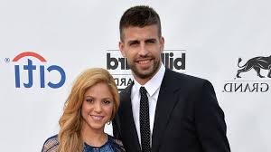 Shakira (shakira isabel mebarak ripoll) men in this town lyrics: Shakira Rockt Halftime Show Wo War Ihr Freund Gerard Pique Promiflash De