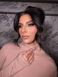 Mirtha Peralta's Instagram, Twitter & Facebook