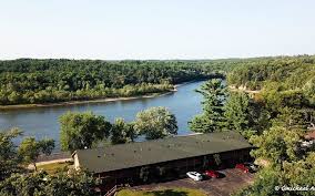 Wisconsin dells vacation homes & cabins the whole family will enjoy being together in a home away from home when you book one of the spacious and comfortable vacation homes and cabins around wisconsin dells. Summertime At Cedar Lodge Wisconsin Dells Lodging On The Wisconsin River Cedar Lodge Settlement