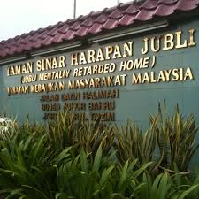 Jabatan kebajikan masyarakat, maran, pahang, malezya — harita üzerinde konum, telefon, çalışma saatleri. Foto Di Taman Sinar Harapan Tampoi Jabatan Kebajikan Masyarakat Malaysia Gedung Di Johor Bahru