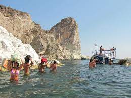 A piedi, in bici, in barca, in vespa. Grecia Santorini Paros E Atene Viaggi Vacanze E Turismo Turisti Per Caso