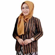 Contoh warna cat rumah yang selanjutnya adalah burnt orange yang merupakan perpaduan warna kuning terang dan merah. Jual Baju Surjan Lurik Cewek Baju Batik Lurik Adat Jawa Wanita Jakarta Timur Jakarta Fashion Clothe Tokopedia