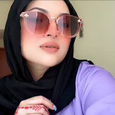 Apron pore profile picture dilei bhalo doctor howa jaay na. Medical sector  corrupted bole complain kortese , Rafsan ke choto kore kotha boltese ,  education system ke blame diche , Bhai just