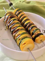 Brochettes De Courgettes Diet Delices Recettes Dietetiques En 2020 Recette A Base De Courgette Recettes De Cuisine Recette Avec Courgette