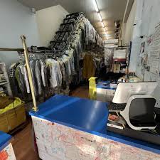 Lee Laundromat Old Tully Rd, San Jose, CA 95111