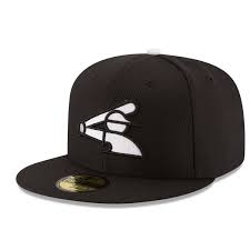 Men S Chicago White Sox New Era Black Game Diamond Era 59fifty Fitted Hat Fitted Hats White Sock Baseball Caps Fashion