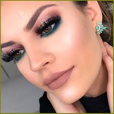 Tendência de Make: Linha D'Água Colorida