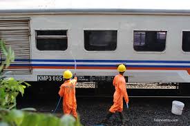 Maybe you would like to learn more about one of these? Sedu Sedap Naik Kereta Api Matarmaja Jalancerita