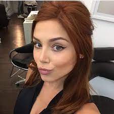 Il rosso è un colore molto gettonato, ma i capelli rossi a chi stanno bene davvero? Capelli Rossi 2018 Capelli Ciliegia Alexim Parrucchieri