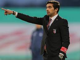 Abel braga vc ainda é um vencedor, não se ganha títulos so com conhe.cimento, tem que ter jogadores e o mais importante, comprometimento deles. Abel Nao Fomos Tao Assertivos Como E Normal Maisfutebol
