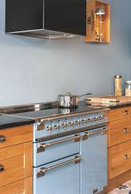 Cuisine Avec Coin Repas Donnant Sur La Terrasse Cuisiniere A Bois Cuisine Moderne Cuisiniere