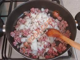 Pratik Lezzetli Citir Citir Hazir Yufkadan Kiymali Kol Boregi Yemek Yemek Tarifleri Gida