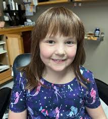 7 year old Morgan loving her new hair! ❤️🥰🙏 It looks so natural too!  #charity #donate #wigsforkidscanada #nonprofit #wigs #wigsforkids