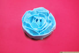 This is a fun diy project that can be done with some basic decorating techniques. 3 Ways To Make A Rose With Cake Icing Wikihow