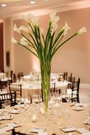 Aggiungendo alla spesa dei materiali e decori particolari, che vi serviranno per abbellirli. 10 Strepitosi Centrotavola Da Realizzare Con Gli Eleganti Fiori Di Calla Creativo Media