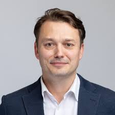 Huge thanks to CAB Castings, Counterbalance Entertainment, my fellow  background actors, and the production team at Cobra Kai. it was a dream  come true to play Ireland's sensei during Cobra Kai's… |