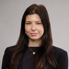 Laura Markovich's Instagram, Twitter & Facebook