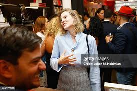 131 Astuto Stock Photos, High-Res Pictures, and Images