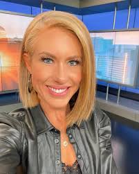 Molly Hendrickson 🎬