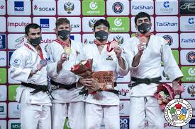 Attila ungvári is known for his work on gengszterfilm (1999), az ember, aki nappal aludt (2003) and halál sekély vízben (1994). Judoinside Attila Ungvari Judoka