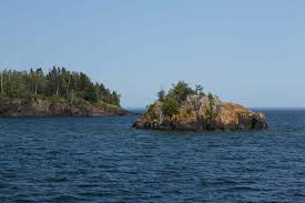 4 Young Sisters Stranded on Small Island for Hours After Losing Paddles