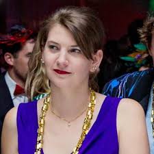 Kim Ezell (@sqekr89)