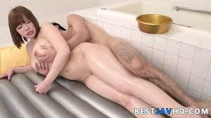 Incredible Asian Mommy with Large Breasts Heads Horny on a Hefty Dick in a  Super-steamy Bathtub - JAV