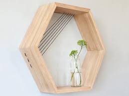 Die qualität unserer regale aus holz überzeugt jeden. Sechseck Schwimmende Regale Schwimmende Holz Regale Waben Etsy Regal Dekor Regal Dekorationen Schwebende Regale