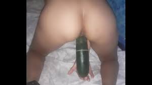 Masturbación con pepino - XNXX.COM