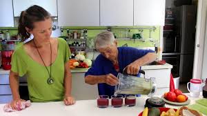 Les Recettes Pour Les Petits D Irene Grosjean Episode 5 Les Purees D Puree De Fruit Puree Recettes Crues