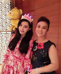 Maybe you would like to learn more about one of these? No Way To Go External Dragons Fan Bingbing Run Photo Set Fun Zhongshi Newsletter Onties Com