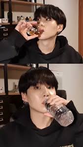 Yoongi Drinking Alcohol Yoongi Drinking Water Is It Possible To Be This Cute While Drinking Aaaaaaaa Bts Yoongi Min Yoongi Min Suga