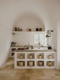 Le Style Mediterraneen Rustique Et Minimaliste Turbulences Deco En 2020 Deco Maison Cuisine Rustique Maison