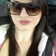 Claudia Mathias (claudiamathias)