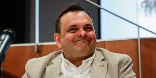 El periodista de ABC Manuel Trillo recibe el premio Fernando de Leyba de  Periodismo de parte del Gobierno de Ceuta