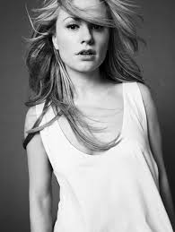 Actors In Their 30s With Black Hair Women We Love In Their 30s Beautiful In Black And White Celebrities Pictures Of Anna Women