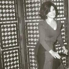 فقد كانت فساتين وأزياء الزمن الجميل تتمتع بالبساطة والأناقة في نفس الوقت. Ø§Ø³ØªÙˆØ­ÙŠ Ø³ØªØ§ÙŠÙ„Ùƒ Ù…Ù† Ø§Ø¬Ù…Ù„ Ø§Ø·Ù„Ø§Ù„Ø§Øª Ø³Ø¹Ø§Ø¯ Ø­Ø³Ù†ÙŠ Ø£Ù†ÙˆØ«Ø© Ounousa Ù…ÙˆÙ‚Ø¹ Ø§Ù„Ù…ÙˆØ¶Ø© ÙˆØ§Ù„Ø¬Ù…Ø§Ù„ Ù„Ù„Ù…Ø±Ø£Ø© Ø§Ù„Ø¹Ø±Ø¨ÙŠØ©