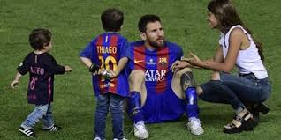 I'm so glad i lived in this century, enjoying the best football ever. Monster Rechnung Messi Wehrt Sich