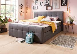 Normale betten besitzen einen lattenrost. Boxspringbett Oder Normales Bett Alle Unterschiede Alle Vorteile