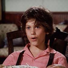 Have you noticed Annie Hall and Alvy's similar fashion choices?