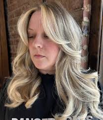 Chattanooga Hairstylist • Balayage|Lived in Color (@kelseyroddyhair) ·  Instagram 照片和视频